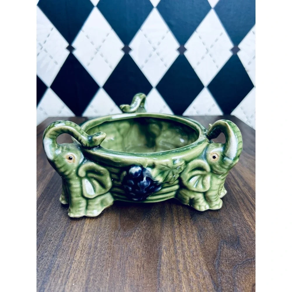 Vintage Elephant Candy Dish Green Ceramic Trinket Bowl Grape Relief Decor - Picture 1 of 17